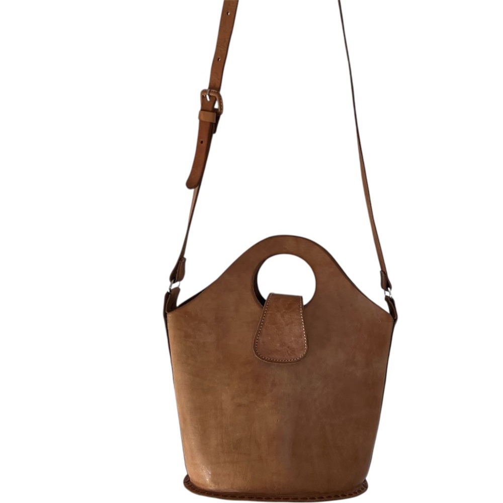 Elegant Leather Handbag Handmade in Mexico - Picture 2 of 6